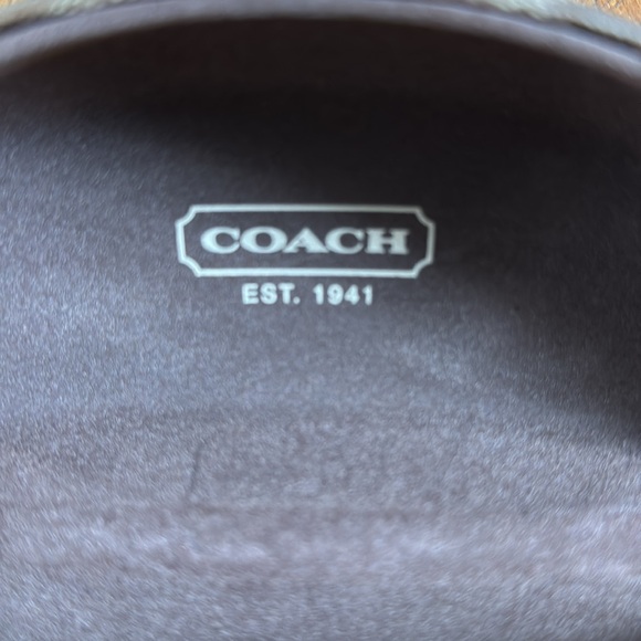 Excellent condition coach clamshell sunglasses case - Picture 4 of 4